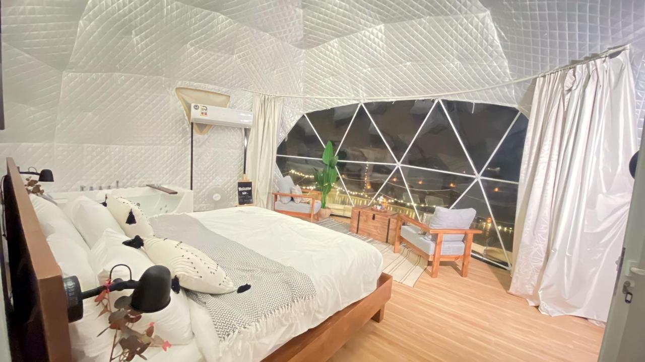 Wadi Rum Stargazing Camp Exterior photo