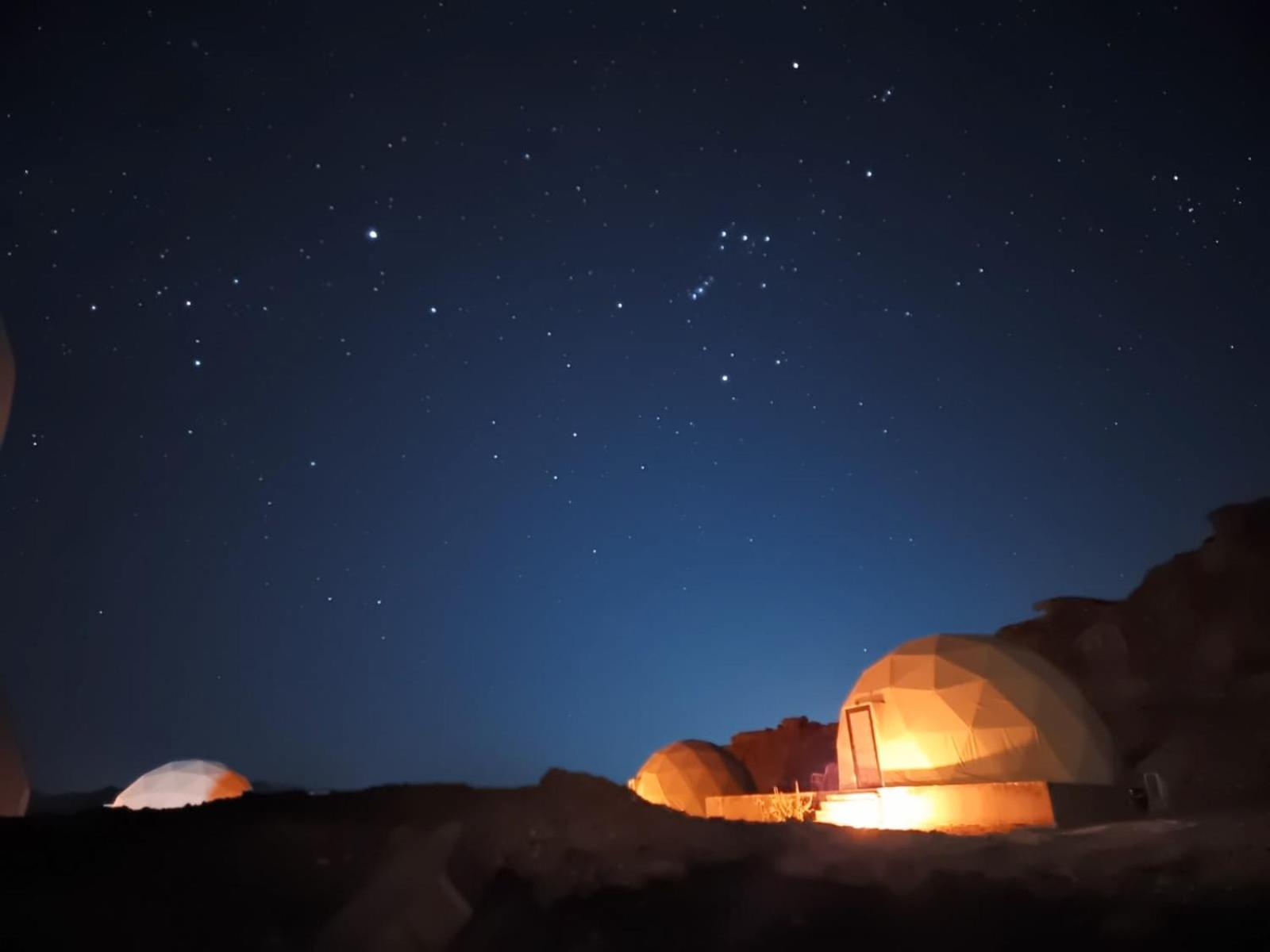 Wadi Rum Stargazing Camp Exterior photo