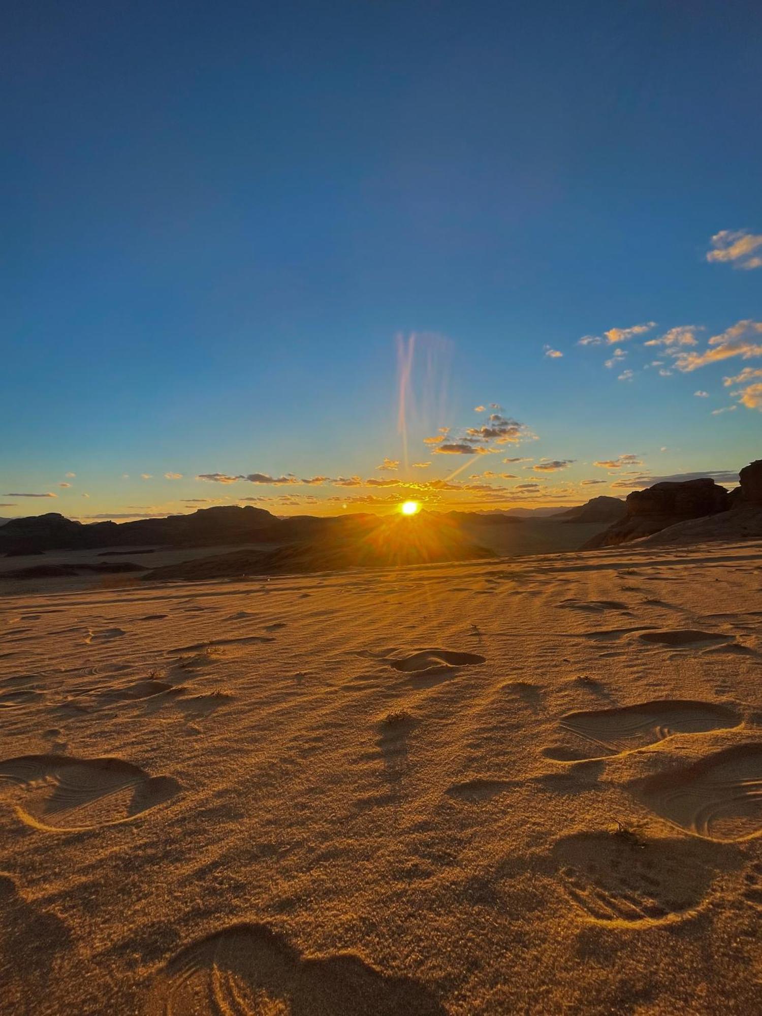 Wadi Rum Stargazing Camp Exterior photo