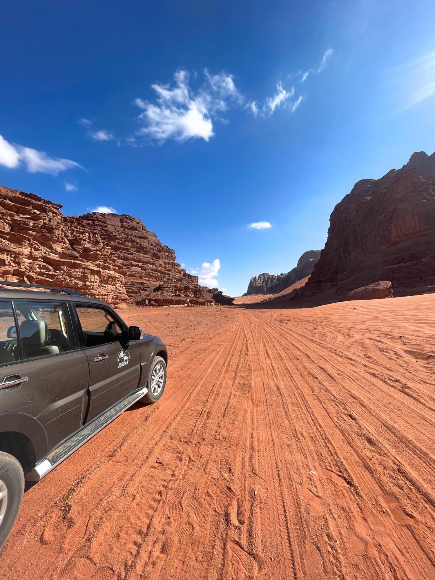 Wadi Rum Stargazing Camp Exterior photo