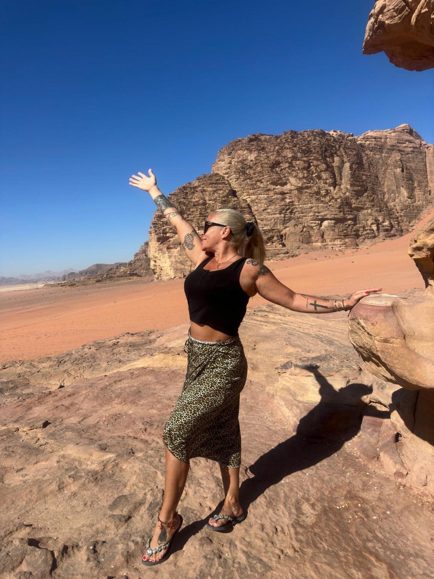 Wadi Rum Stargazing Camp Exterior photo