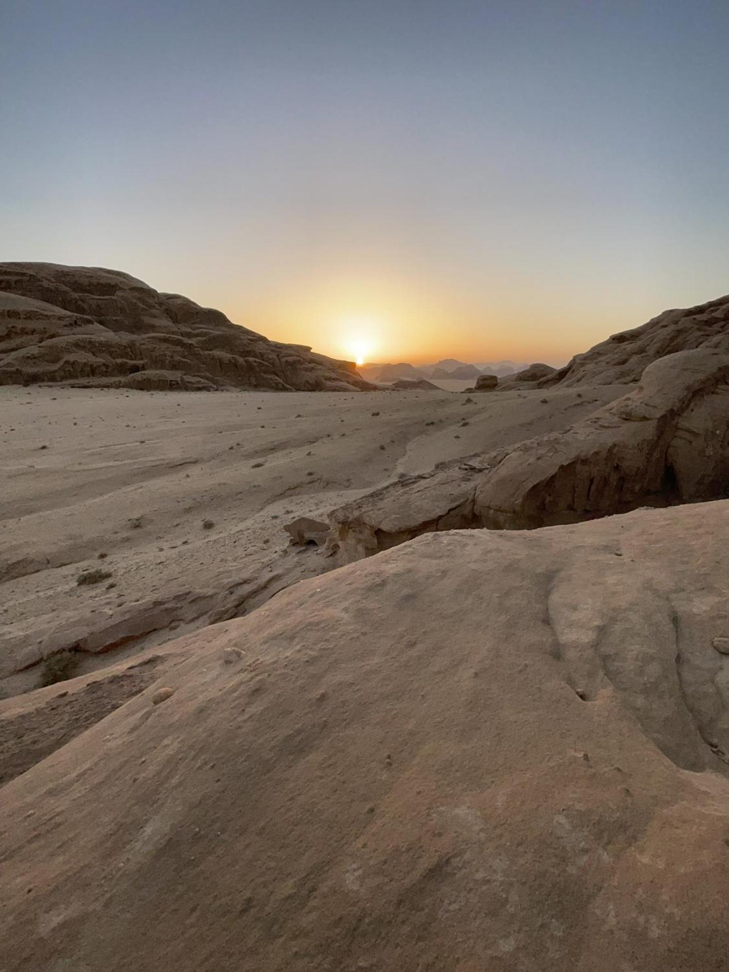 Wadi Rum Stargazing Camp Exterior photo